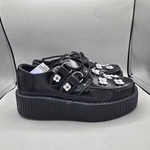T.U.K. TUKskin Flower Viva Mondo Creepers Black Platform Size: 7